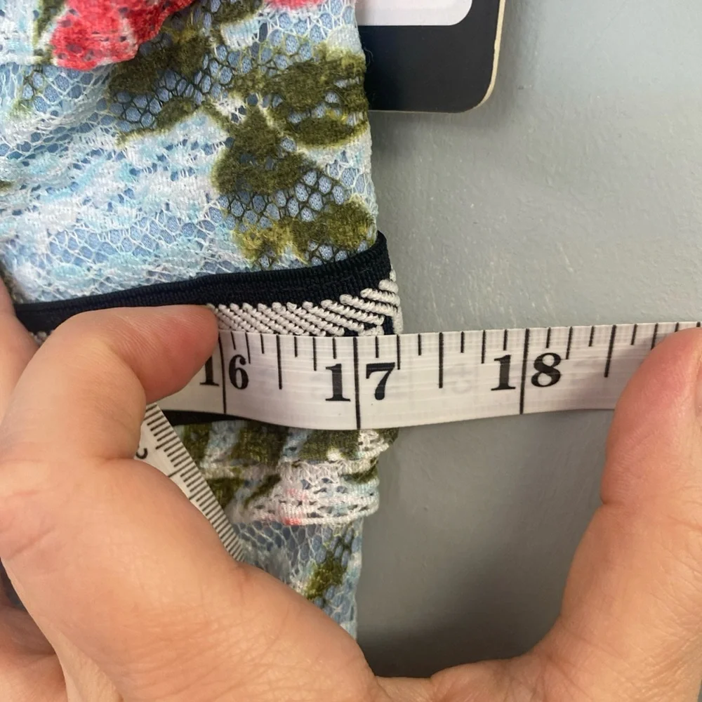 Guess Blue Lace Floral Mini Bodycon Dress Keyhole Back Sleeveles Lattice Size 14 - Picture 11 of 12